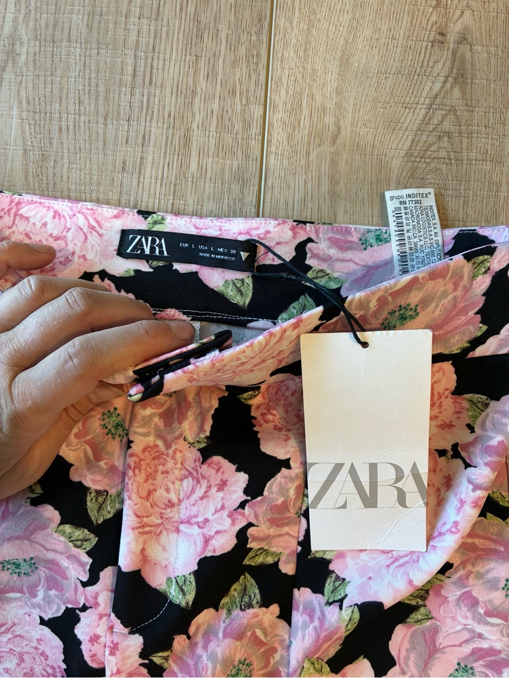 NWT Zara Pink & Black Floral boot cut Pants Large high rise stretch coquette - Picture 3 of 7